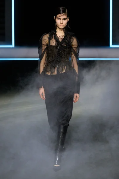 Look 73